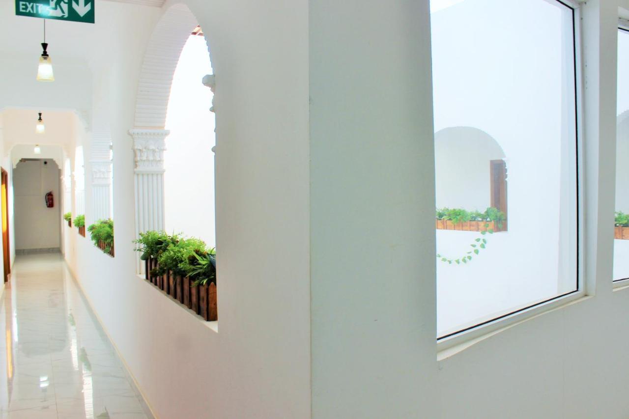Hotel Tiwi Sunrise Exterior foto
